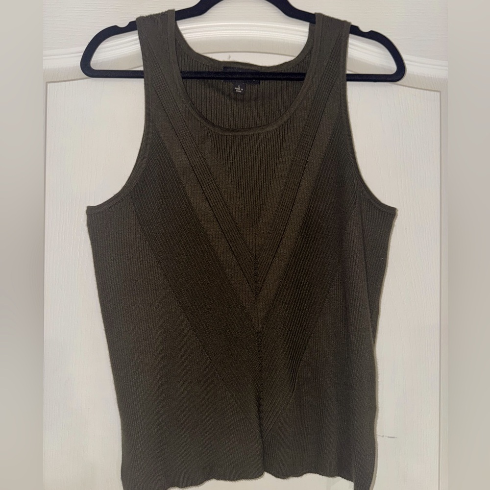 Fortune + Ivy Women’s Sweater Tank L Olive Green